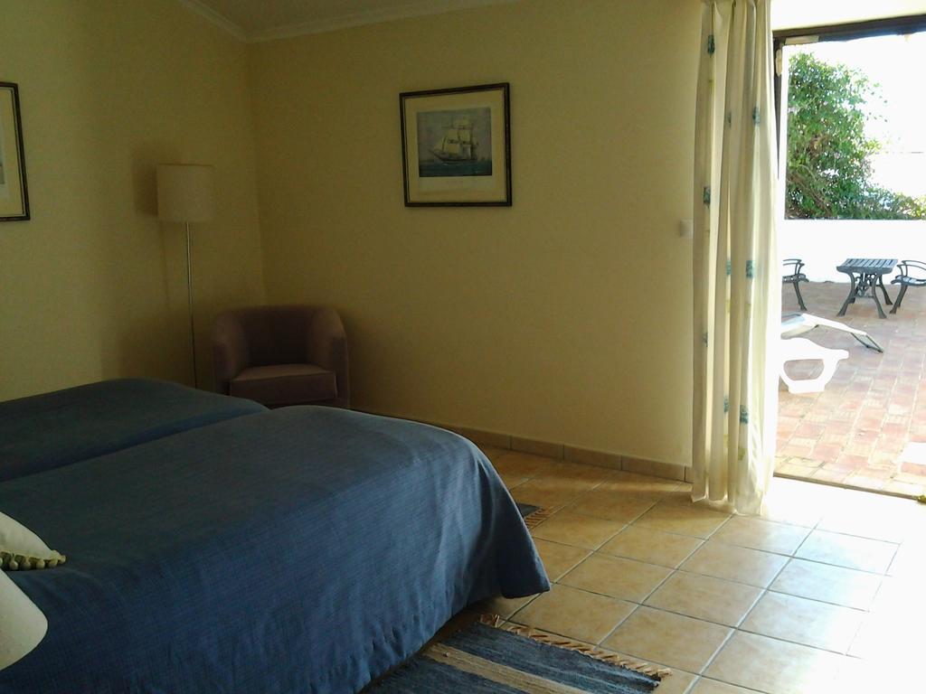 Отель Rio Arade Algarve Manor House Эштомбар Экстерьер фото