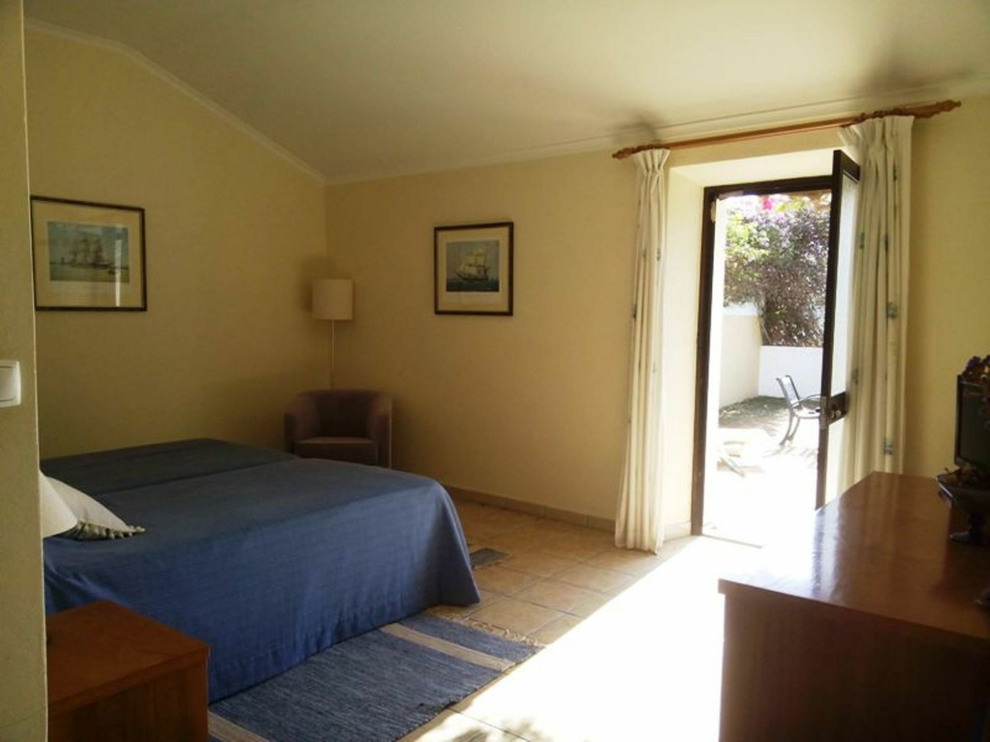 Отель Rio Arade Algarve Manor House Эштомбар Экстерьер фото